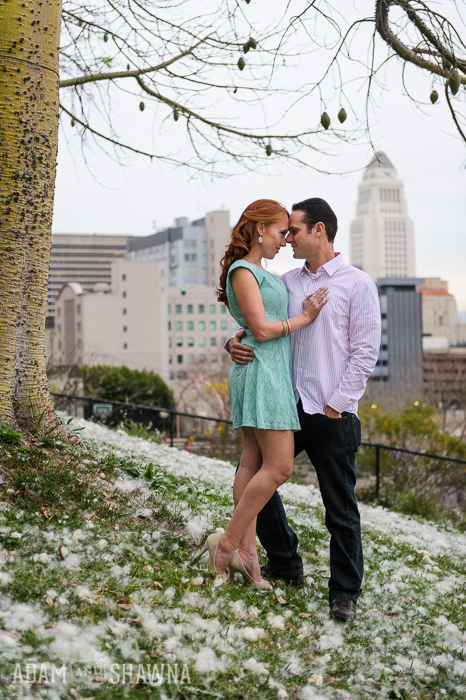500 days of summer bench, angles knoll park, disney concert hall, disney concert hall engagement session, reflection